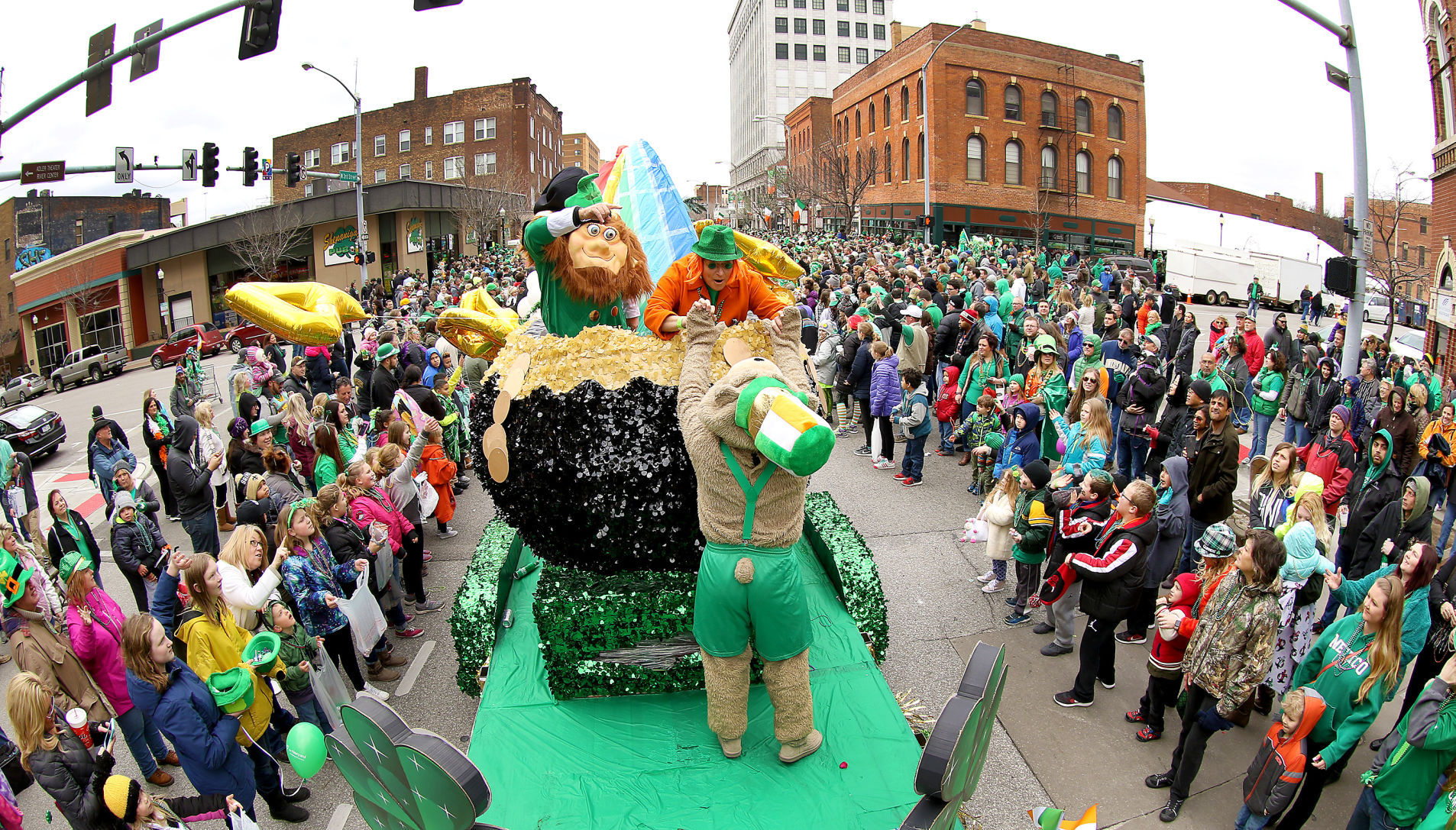 031817-Grand-Parade-js-002